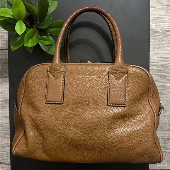 Marc Jacobs Handbags - Marc Jacobs Tan Leather Satchel Bag